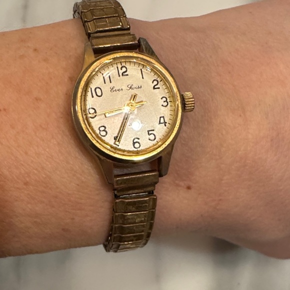 Vintage Accessories - Vintage Ever Swiss 17 Jewel Mechanical Watch Gold Tone Ladies Cocktail Watch